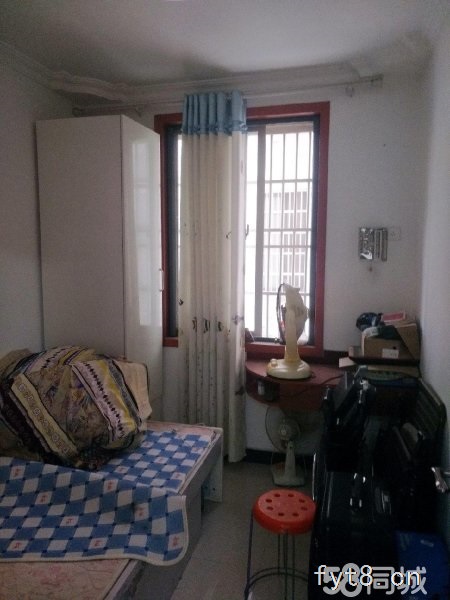 新区 六里 欧陆花苑小区一楼带院 精装 仅售90万满五唯一